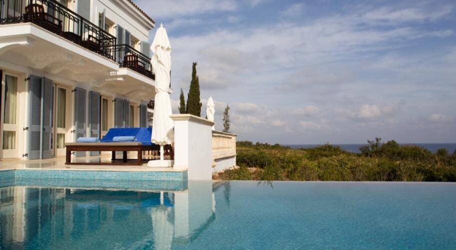 Anassa Hotel