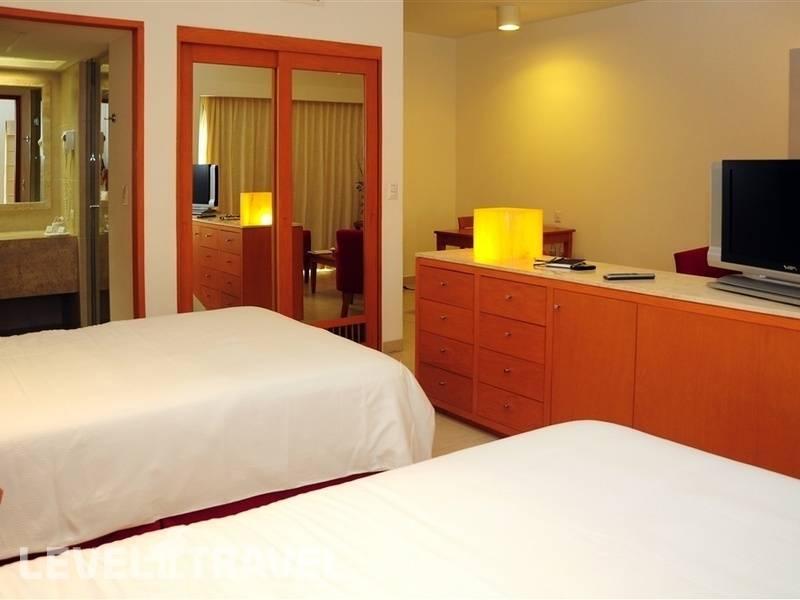 Фотография Ambiance Suites Cancun