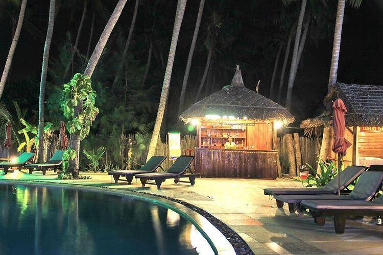 Little Paris Resort