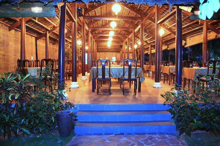 Little Paris Resort