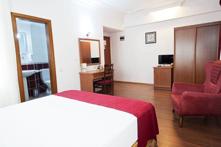 Triana Hotel