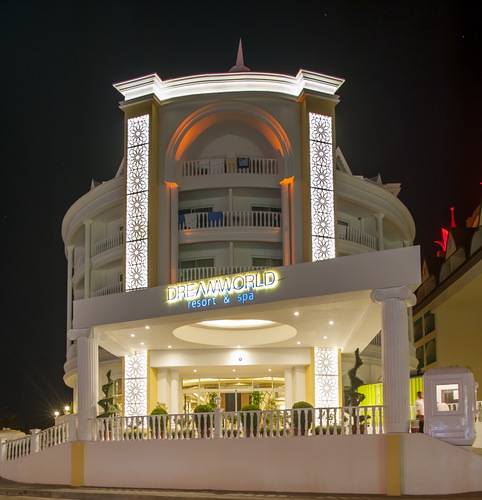 Dream World Resort & Spa