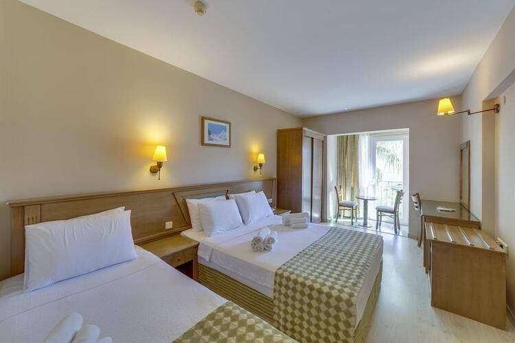 Smart Stay Beach Hotel (Ex.Eken Beach Resort)
