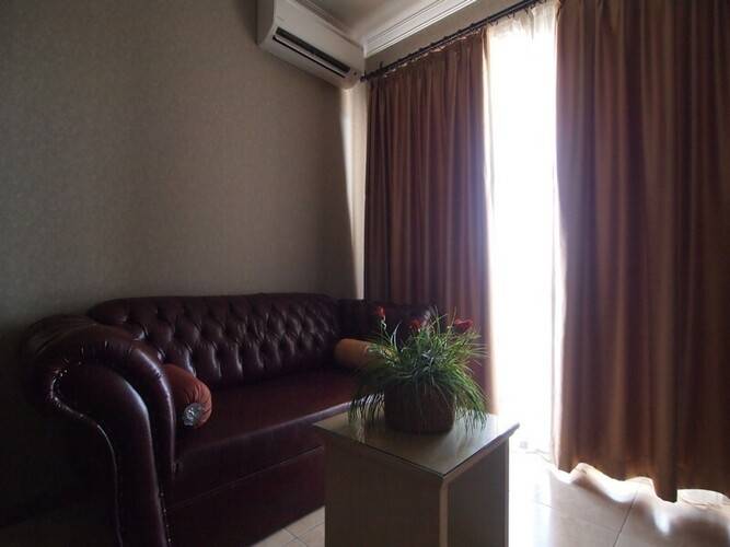 Romance Hotel