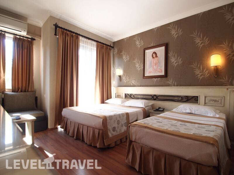 Фотография Romance Hotel