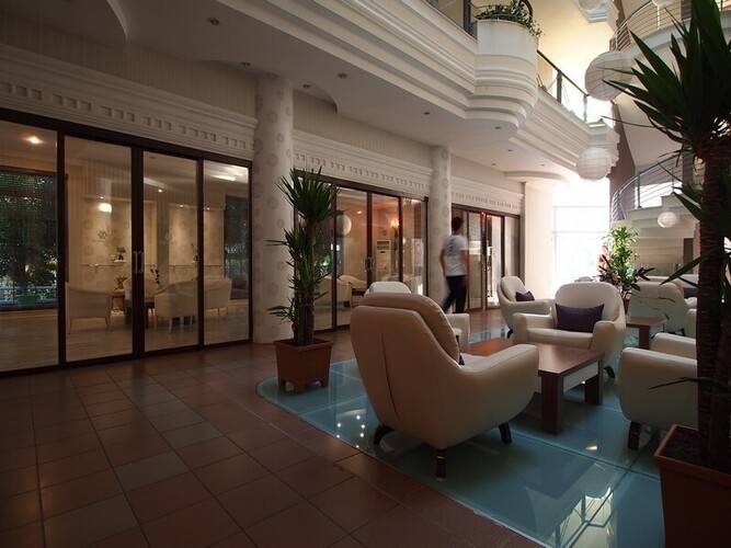 Romance Hotel