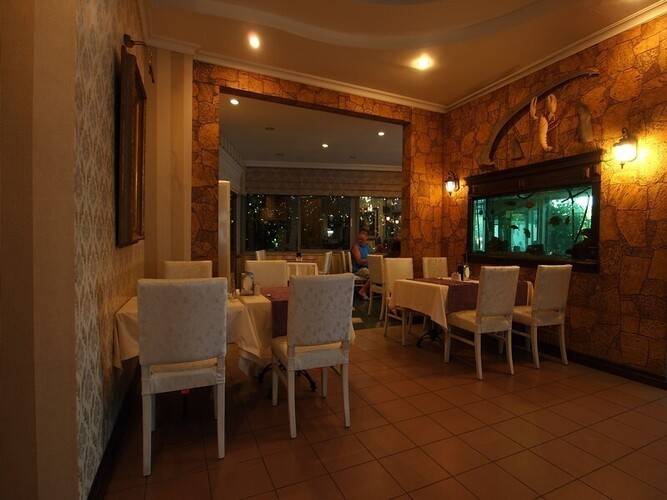 Romance Hotel