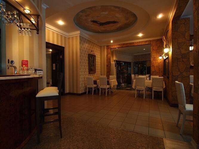 Romance Hotel