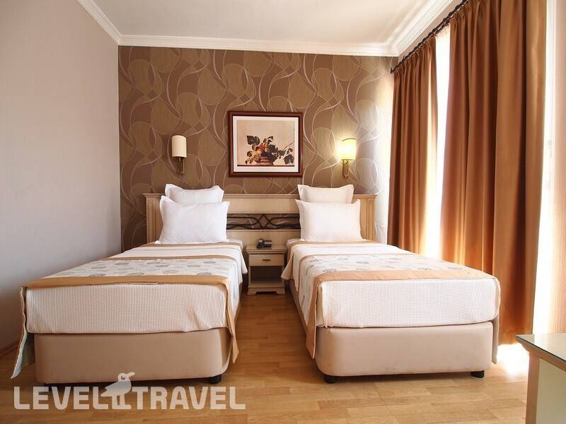 Фотография Romance Hotel