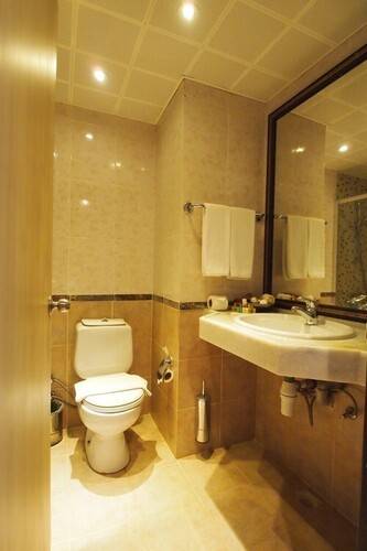 Romance Hotel