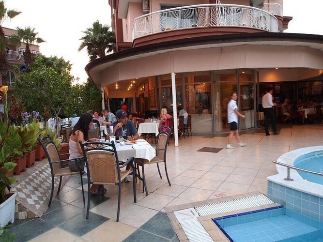 Romance Hotel