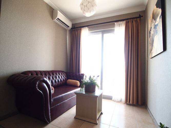 Romance Hotel