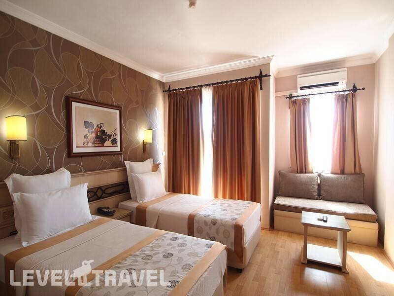 Фотография Romance Hotel