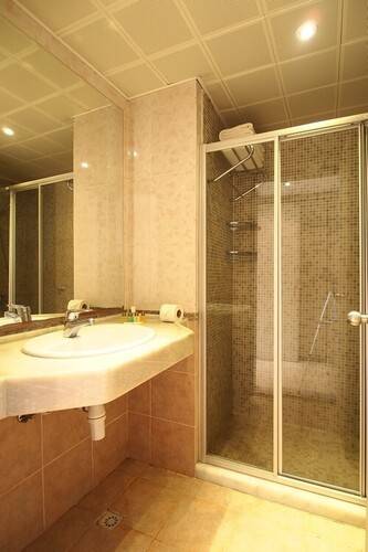Romance Hotel