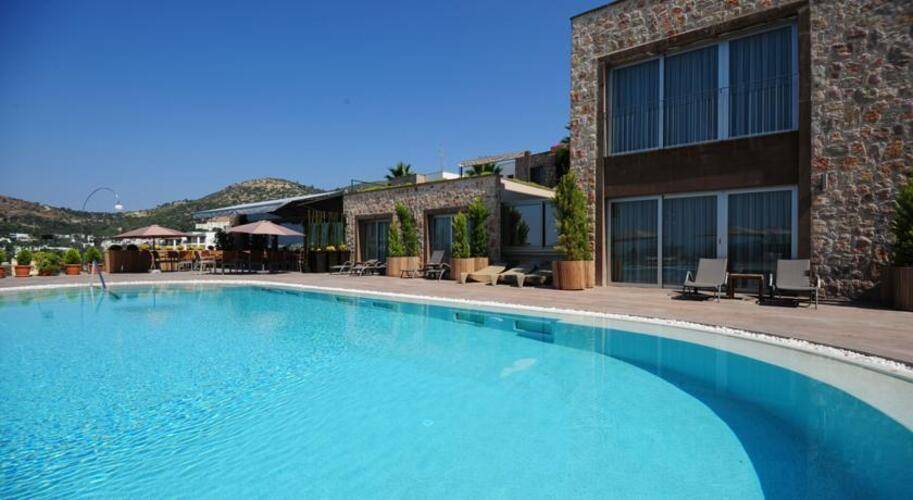 Lvzz Hotel