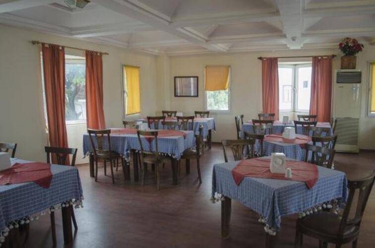 Atrium Hotel