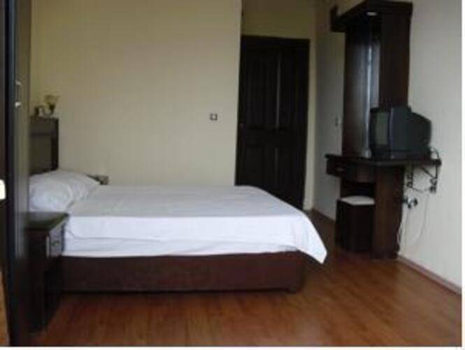 Anerissa Hotel