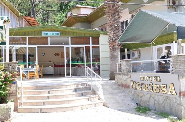 Anerissa Hotel