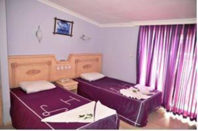 Anerissa Hotel