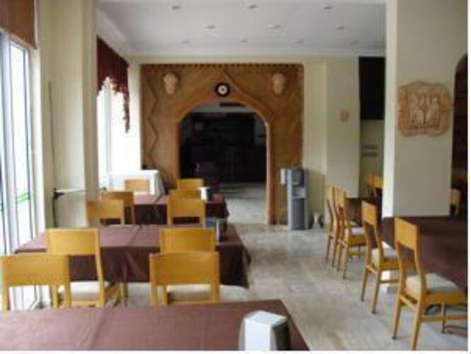 Anerissa Hotel