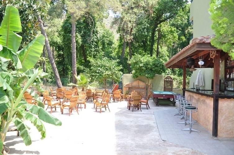 Anerissa Hotel