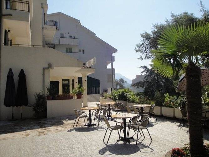 Danica Hotel