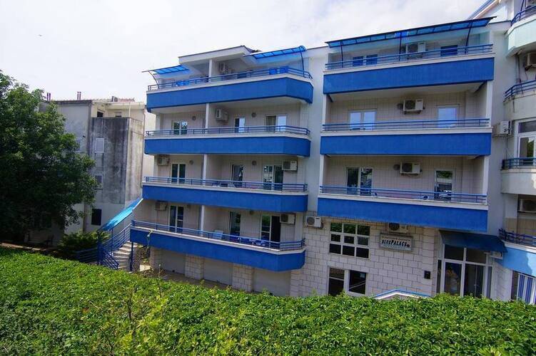 Apartments Blue Palace