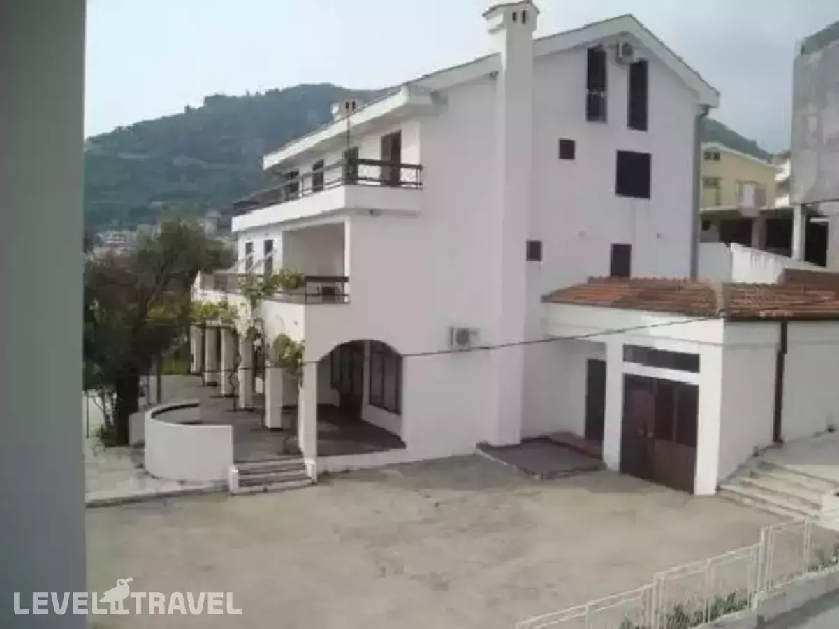 Villa Stari Hrast (Cat.B)