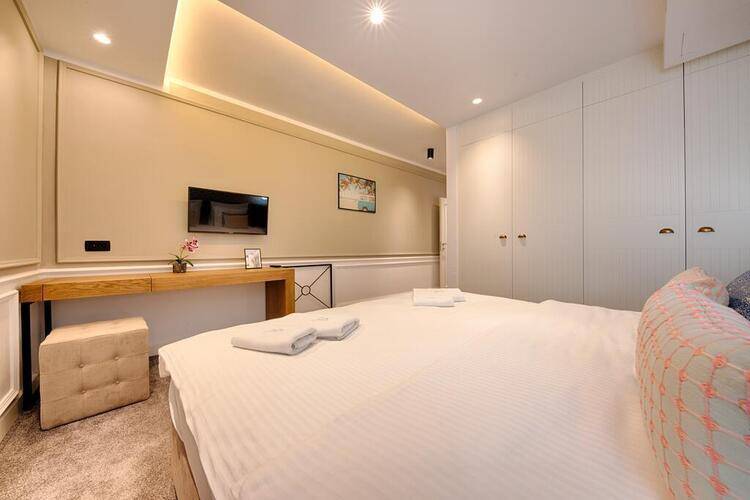 Apart Hotel Kalamper (Cat.A)