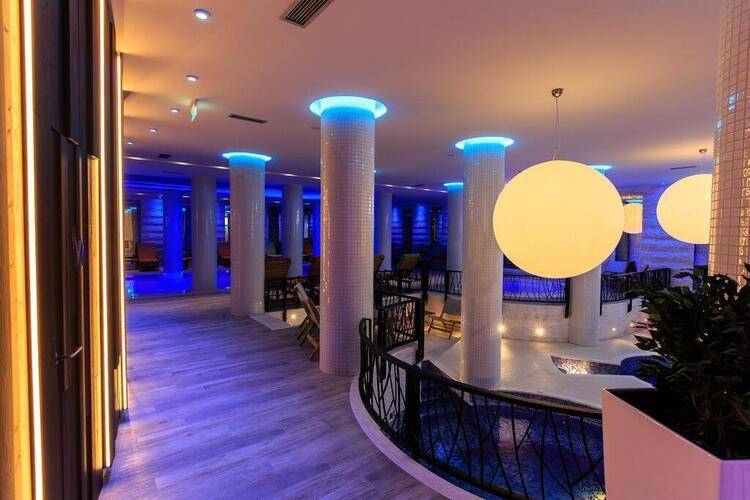 Apart Hotel Kalamper (Cat.A)