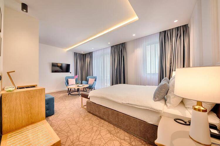 Apart Hotel Kalamper (Cat.A)