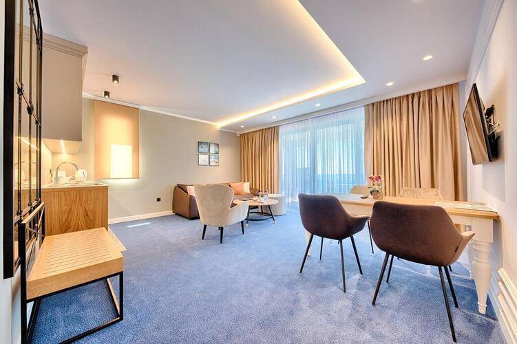 Apart Hotel Kalamper (Cat.A)