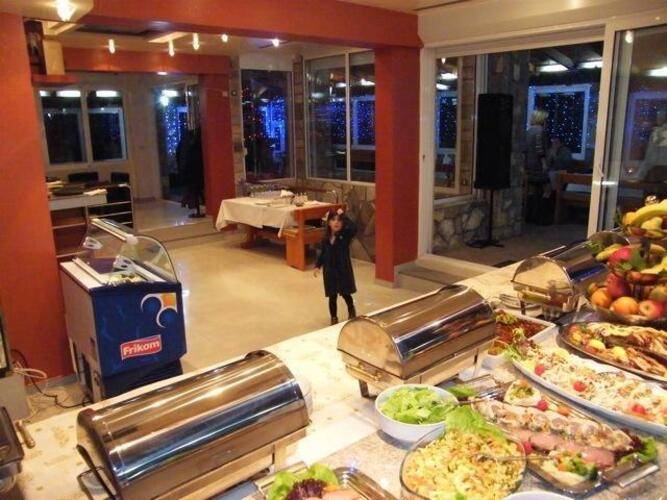 R Hotel