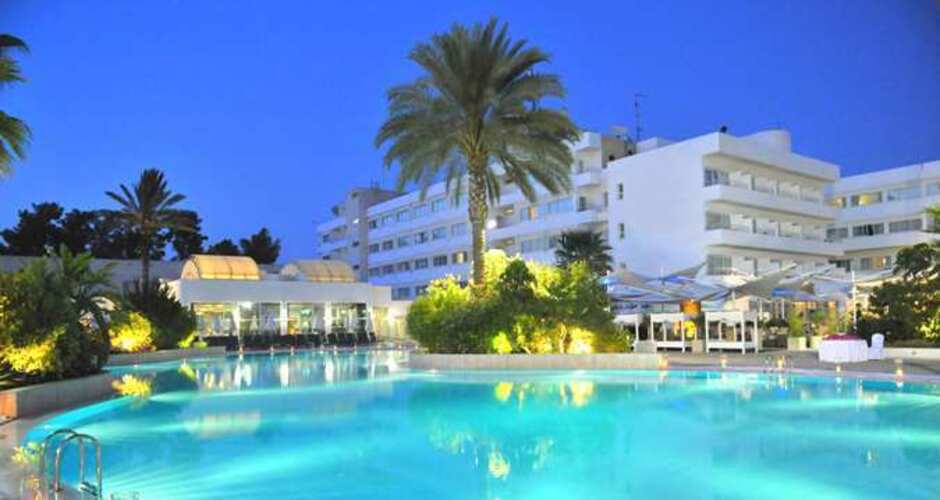 Hilton Park 4★, Кипр