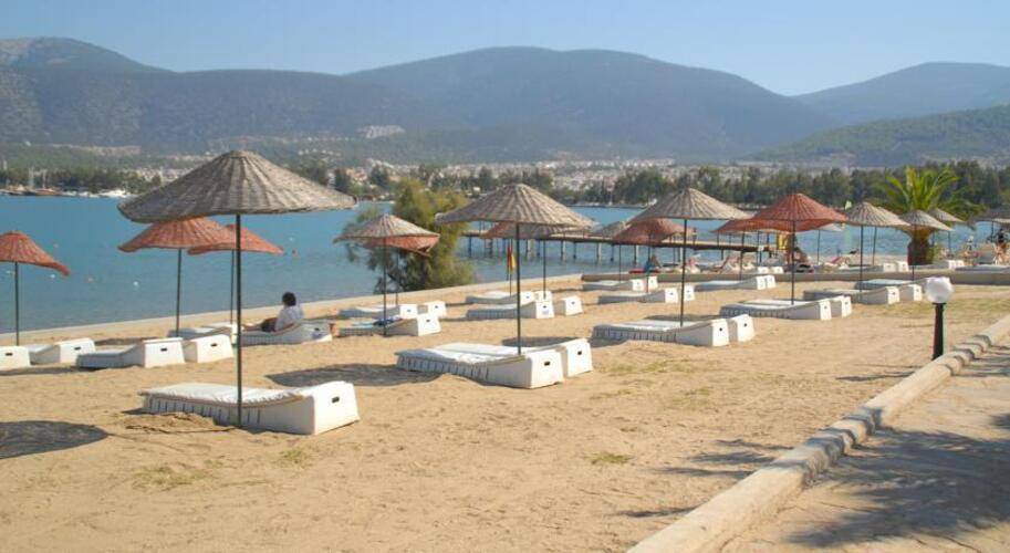 Patio Beach Club Hotel
