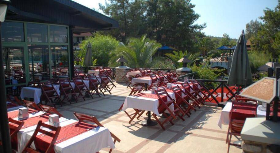Patio Beach Club Hotel