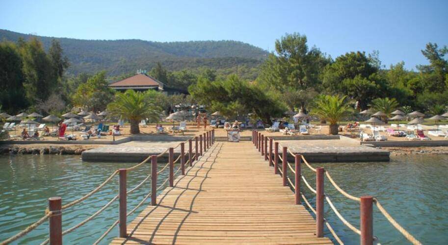 Patio Beach Club Hotel