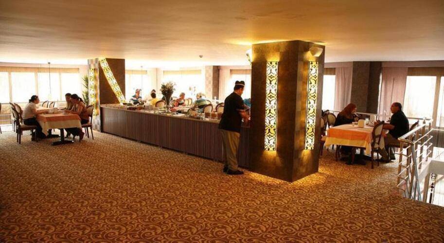 Star City Hotel