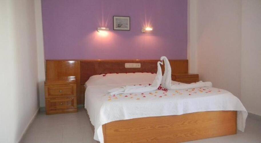 Agon Hotel