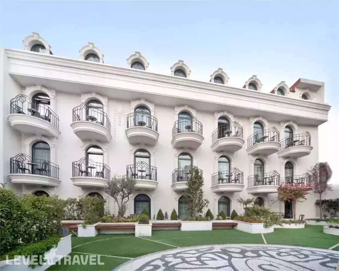 Sura Design Hotel & Suites