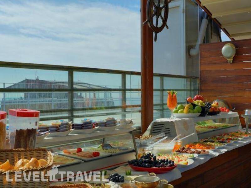 Фотография Burckin Suites Hotel