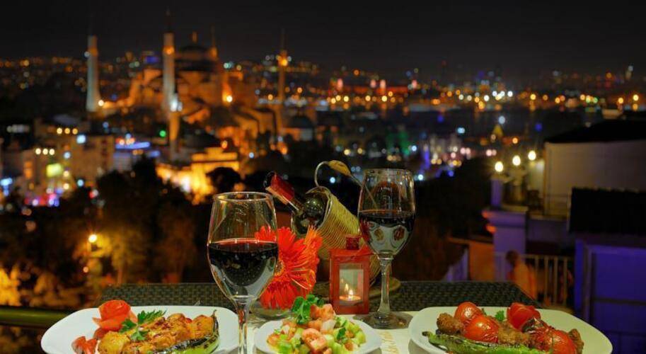 Burckin Suites Hotel