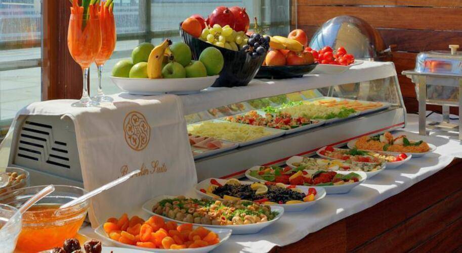 Burckin Suites Hotel