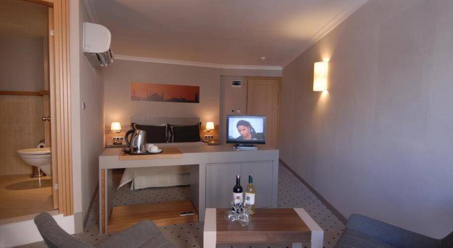Klas Hotel