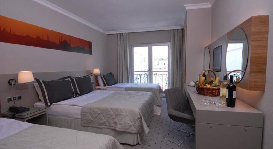 Klas Hotel