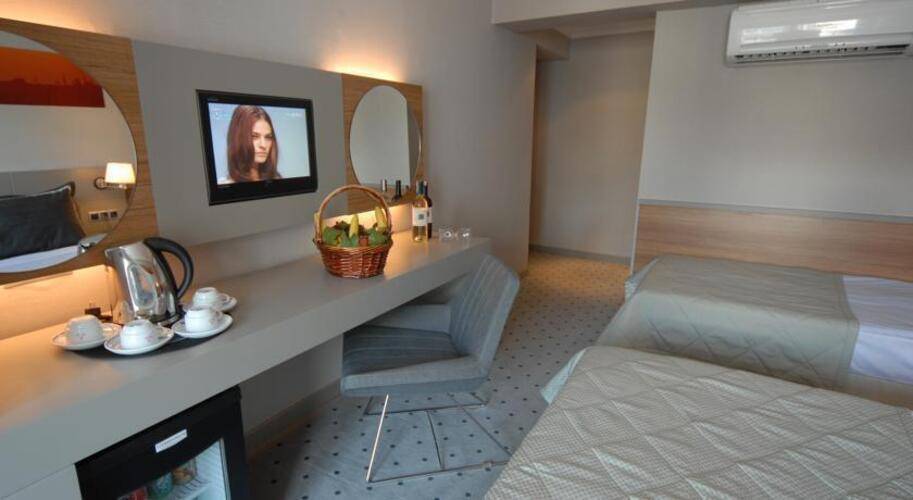 Klas Hotel