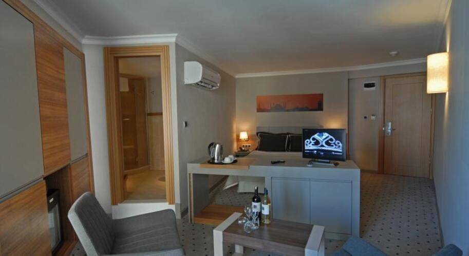Klas Hotel
