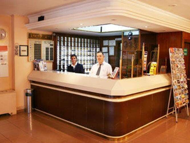 Grand Ons Hotel