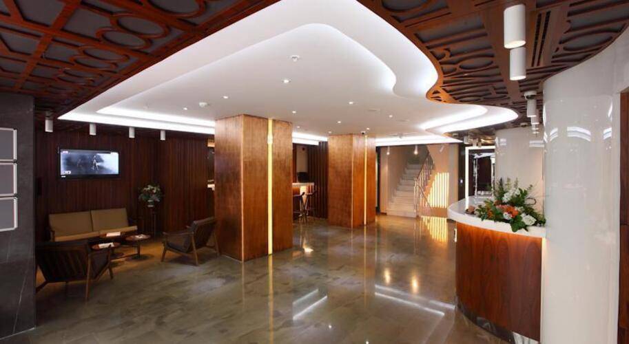 Victory Hotel & Spa