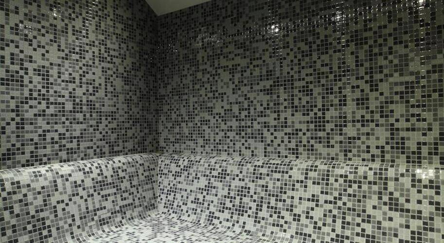 Victory Hotel & Spa